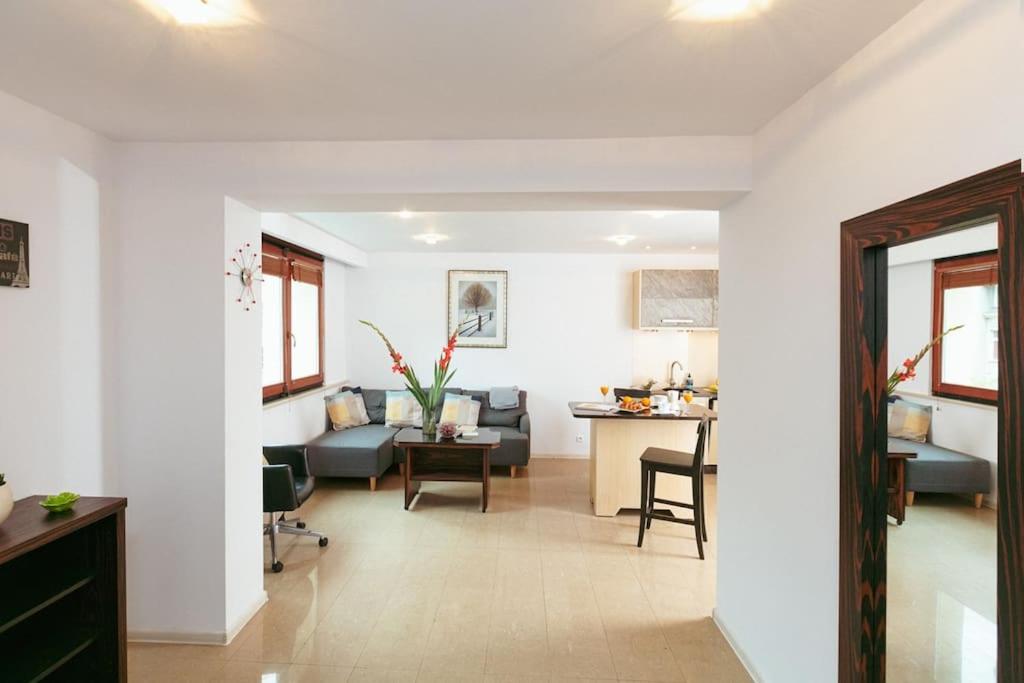Apartment In The Heart Of Warsaw! מראה חיצוני תמונה